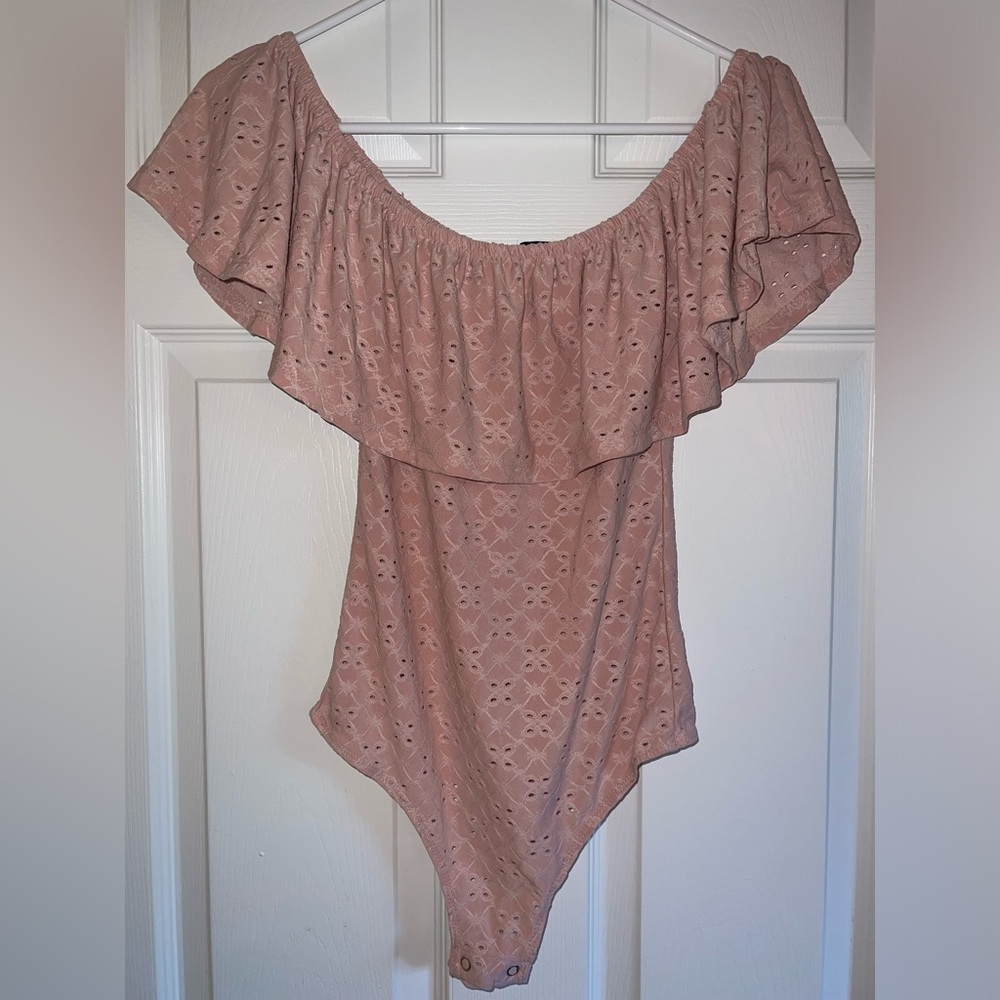 rue21 blush pink off the shoulder bodysuit
